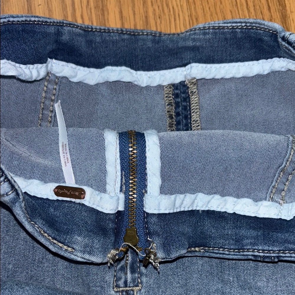 Free People Denim Mini Skirt Size 6 EUC - Picture 8 of 9